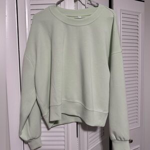 Lululemon Softstreme size 12- kohlrabi green